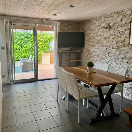 Jolie Maison 100 M De La